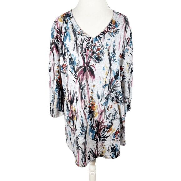 Shana V-Neck Tunic Brush Knit Shirt Floral Bouquet Print Boho Artsy Size XXL - Picture 2 of 10